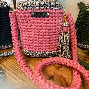 Handmade Pink Woven Crossbody Bucket Bag with Leopard Trim